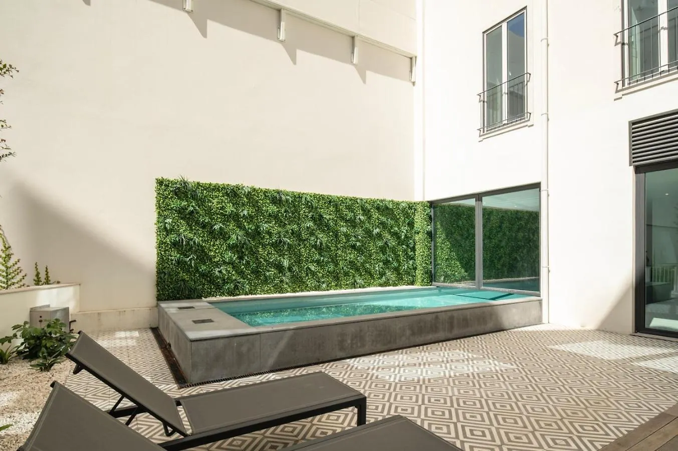 Brulle - 2 Bedrooms, Gym And Pool In Arroios Lisbona